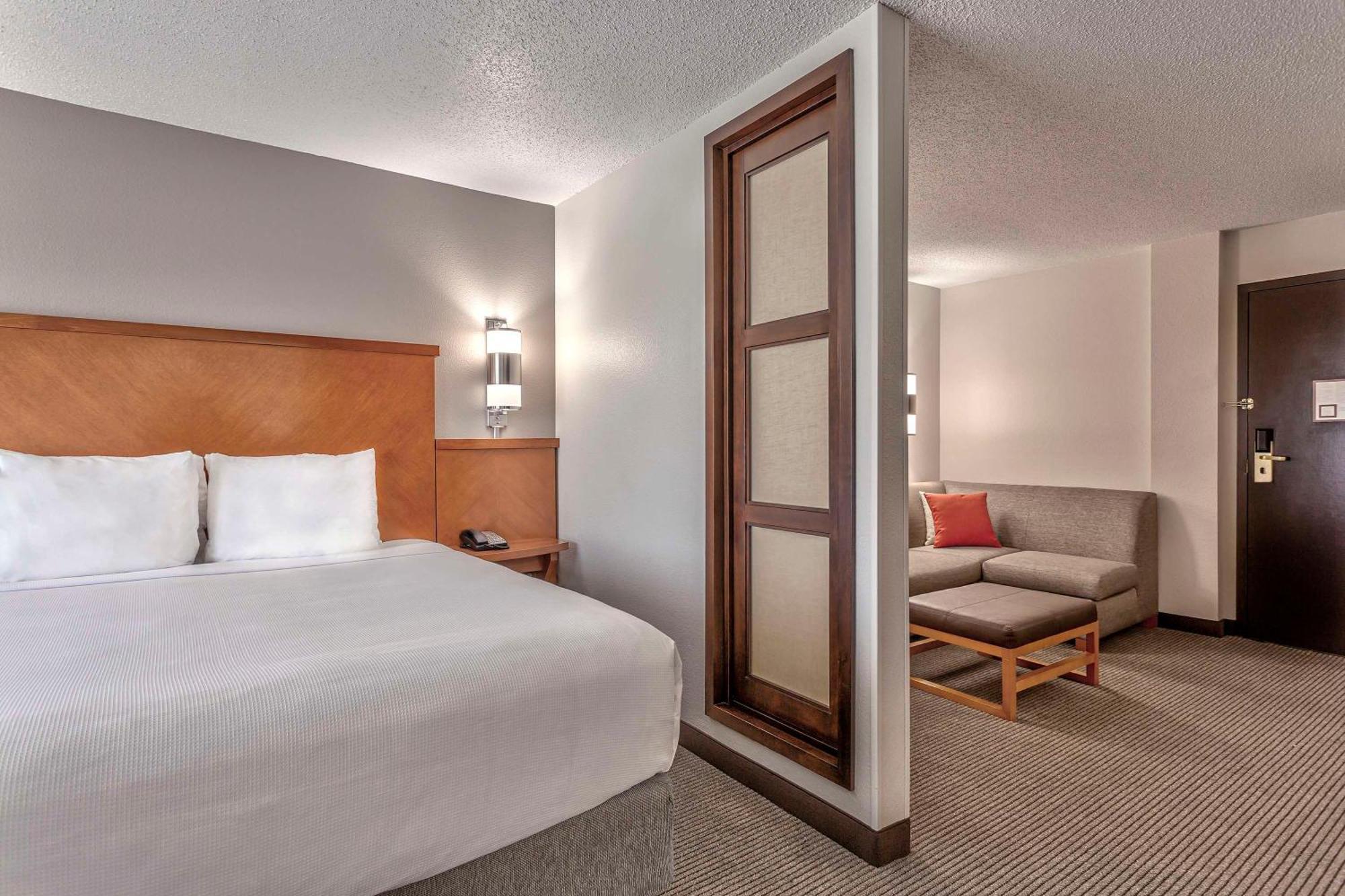 Hyatt Place Kansas City/Overland Park/Convention Center Экстерьер фото
